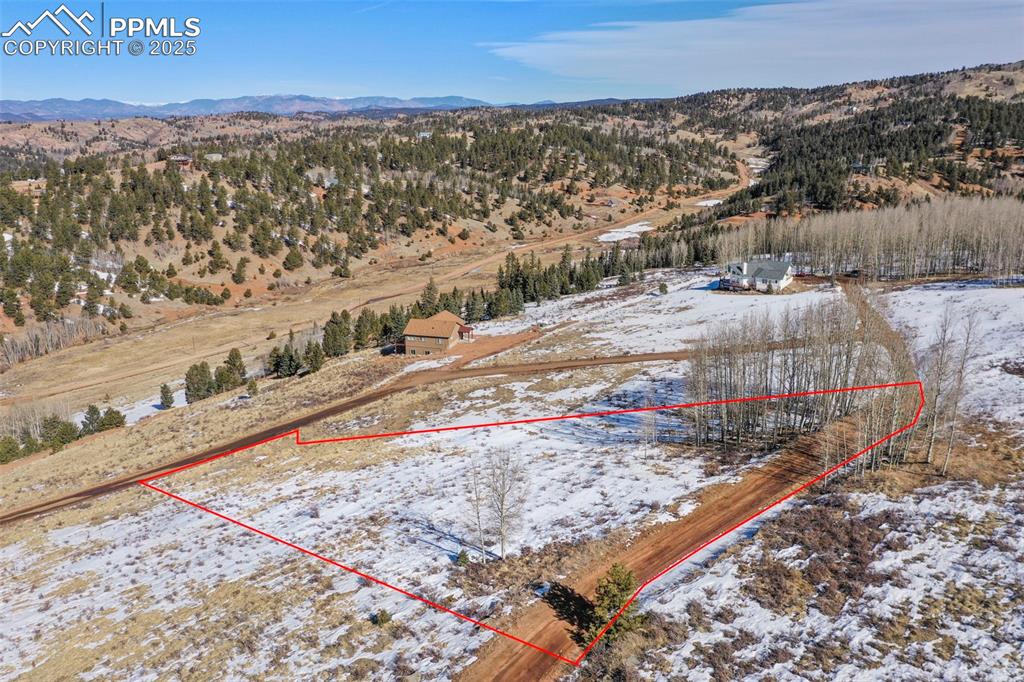 Image 16 of 25: Property Lines are approximate and not a survey