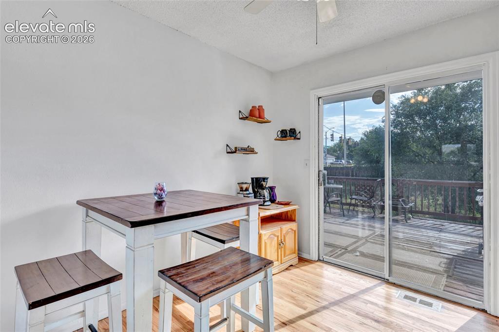 Image 11 of 37: Dining Area