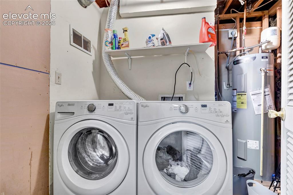Image 25 of 37: Laundry