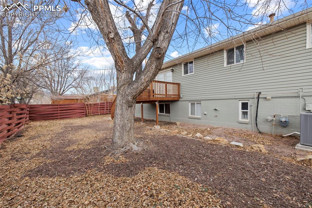 Image 39 of 50: Back of Structure