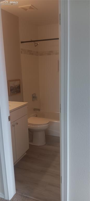 Image 20 of 45: Remodeled MBR full bath