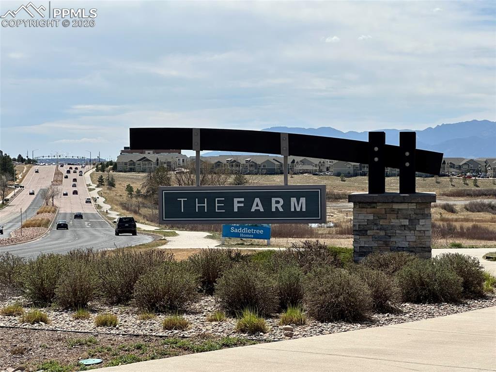 Image 43 of 50: Community