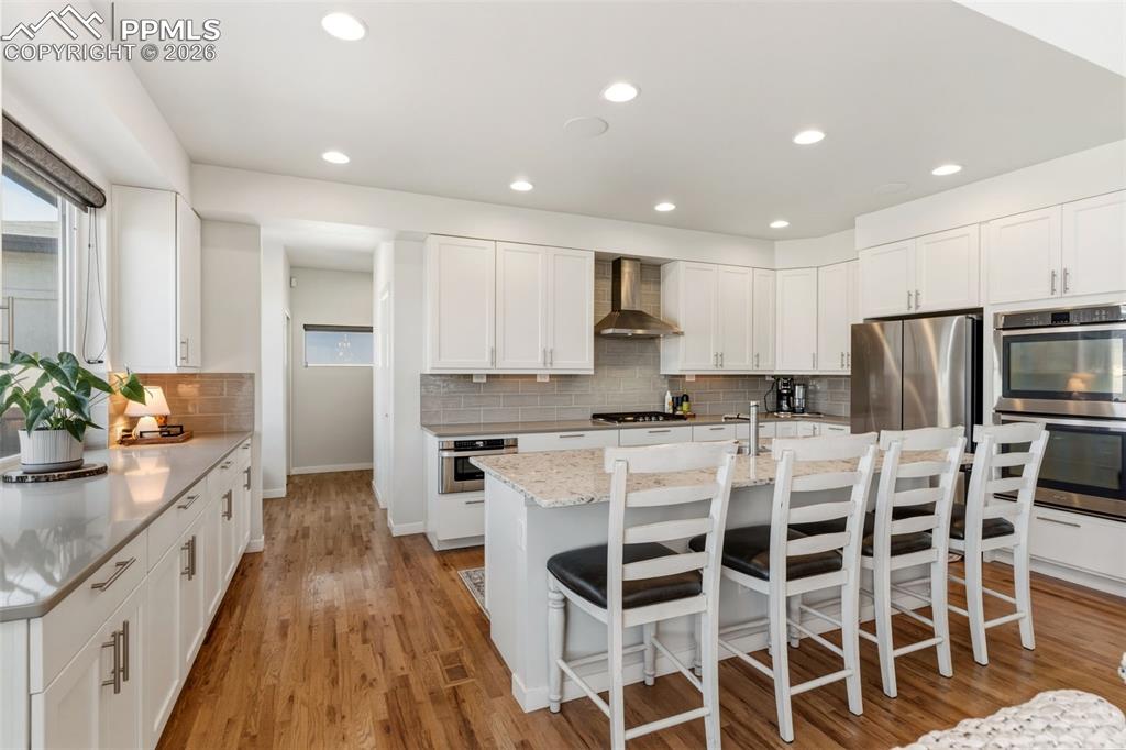 Image 8 of 50: Kitchen