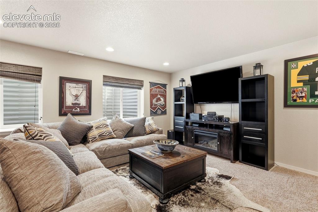 Image 21 of 50: Family Room