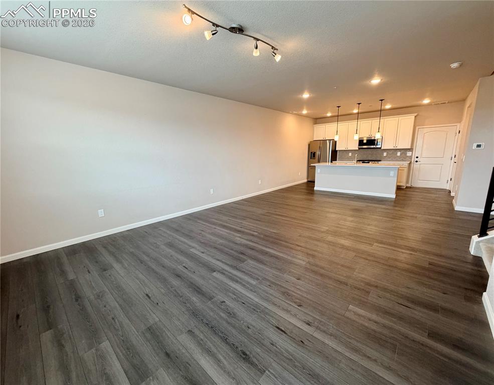 Image 6 of 23: Living Room