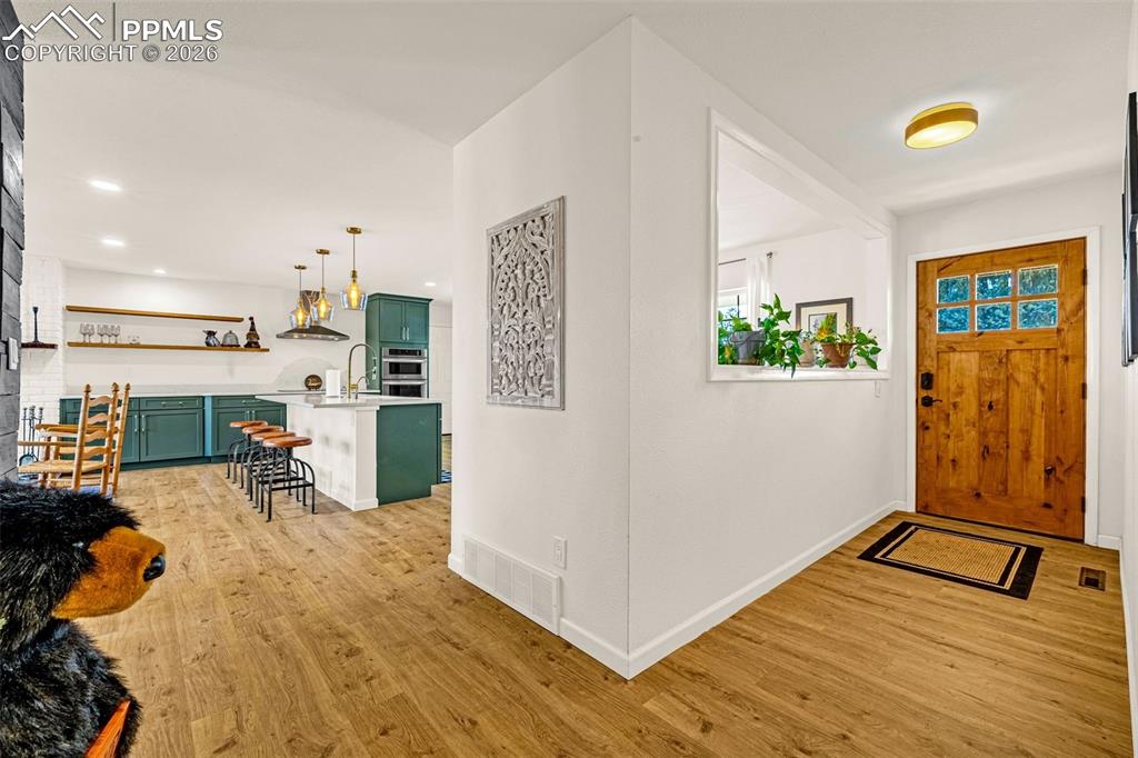 Image 12 of 44: Entry