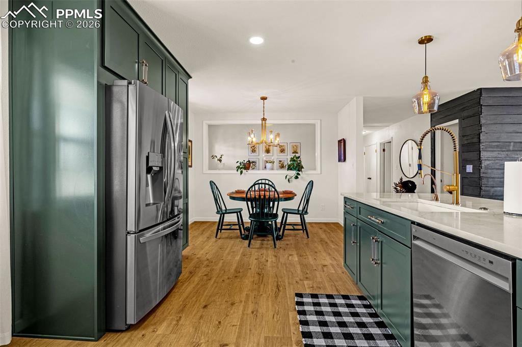 Image 8 of 44: Kitchen