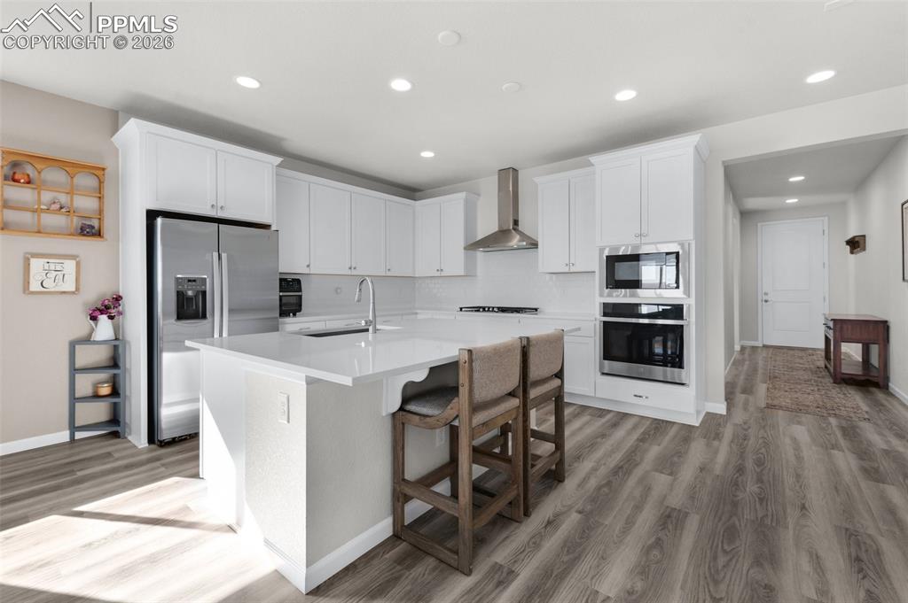 Image 6 of 31: Kitchen