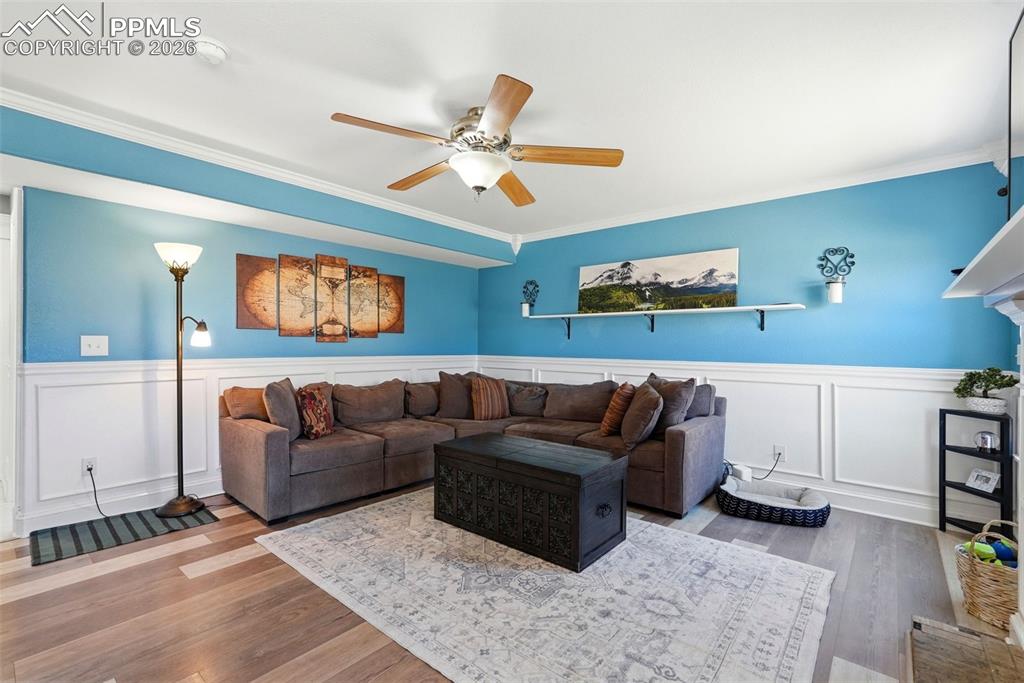 Image 16 of 50: Family Room