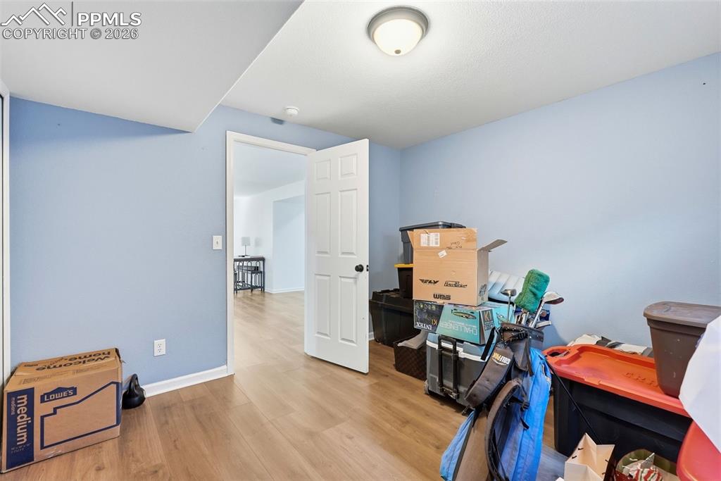 Image 41 of 50: Bedroom