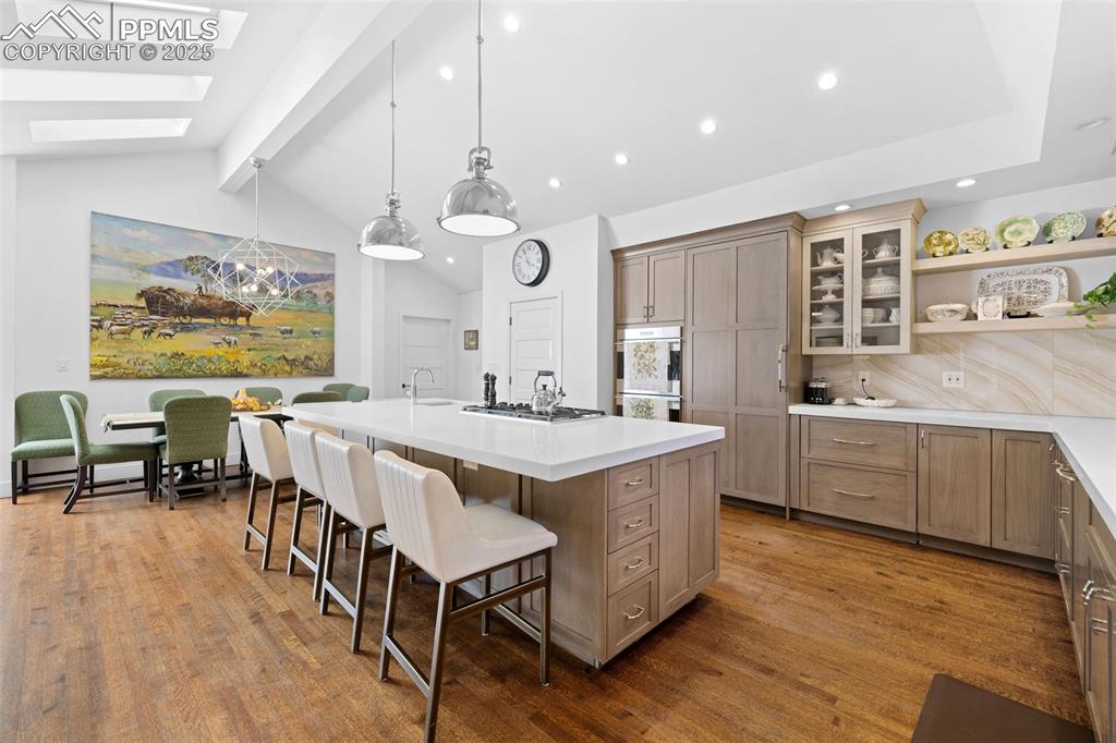 Image 11 of 43: Kitchen