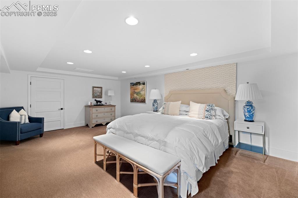 Image 32 of 43: Bedroom