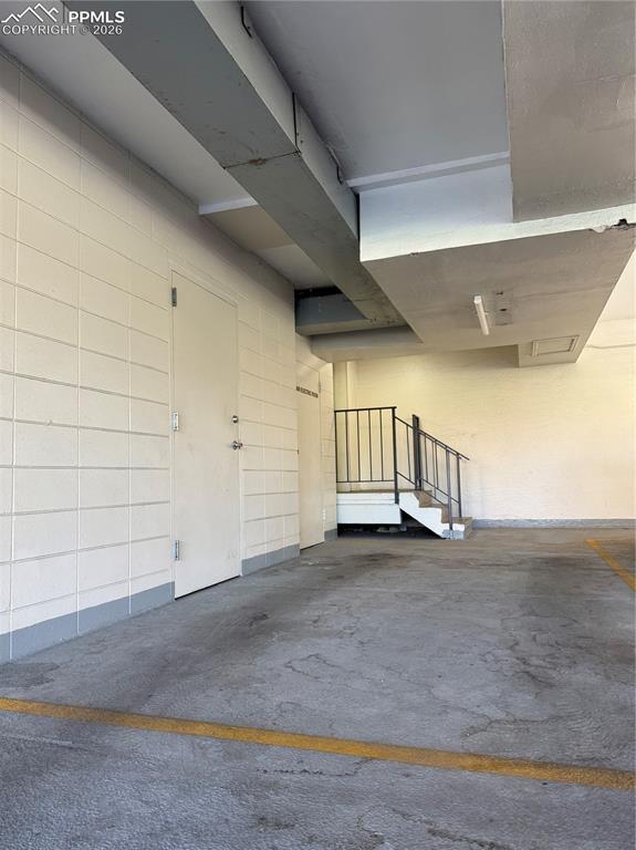 Image 23 of 24: Entry