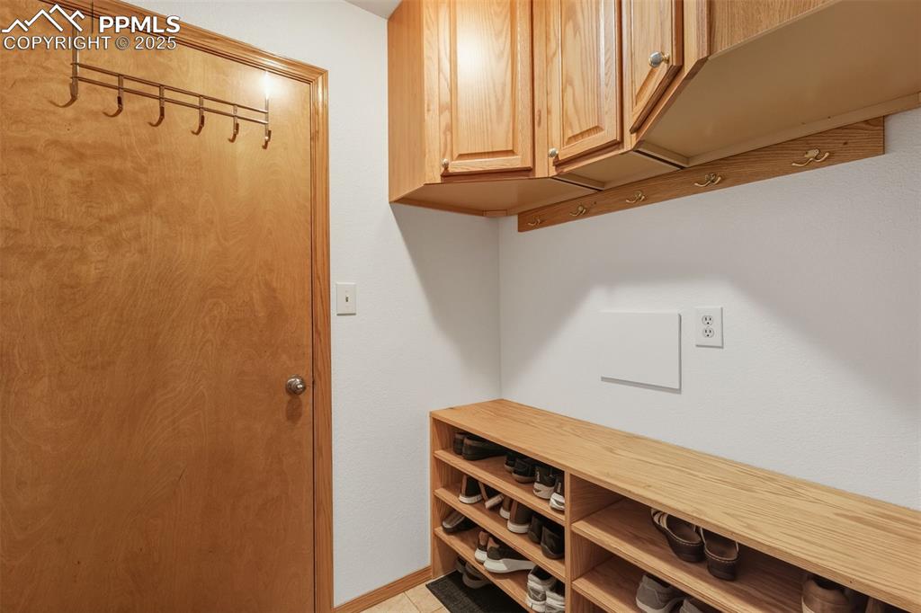 Image 23 of 46: Mud Room