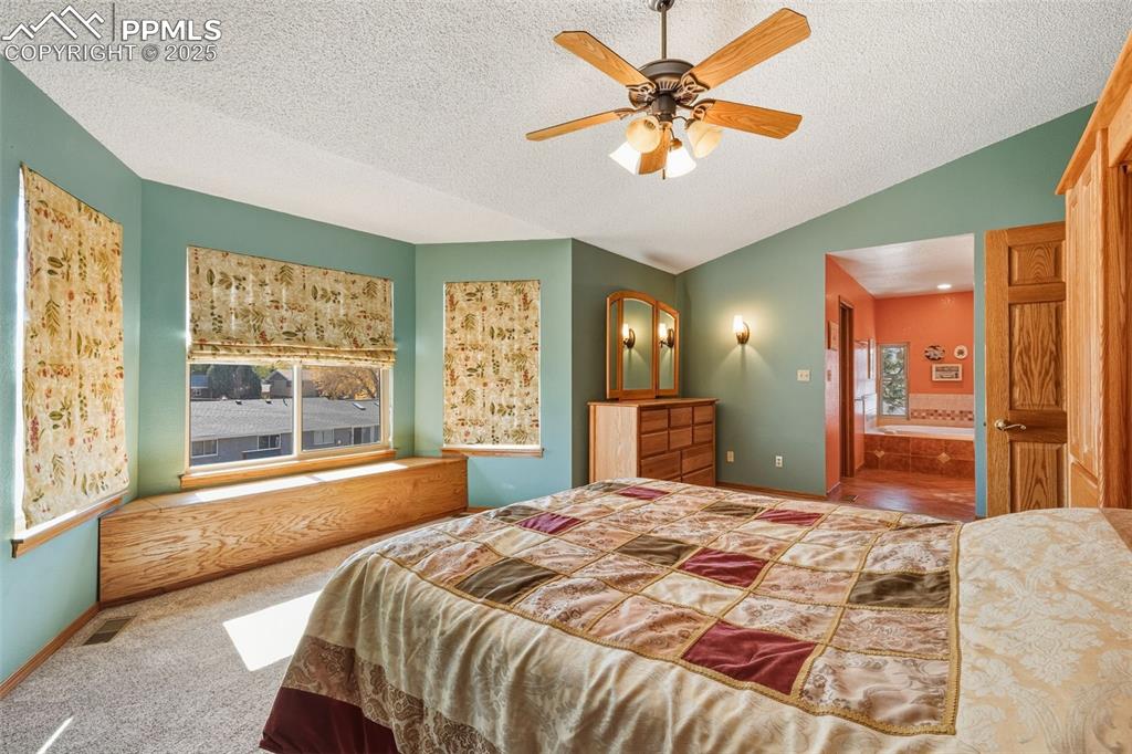 Image 26 of 46: Bedroom