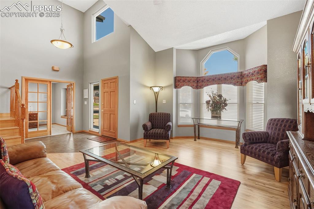 Image 7 of 46: Living Room