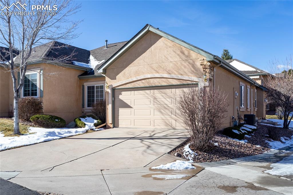 Image 4 of 35: Side of Structure