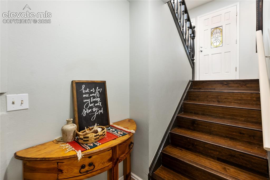 Image 23 of 38: Wonderful space to gather and relax!