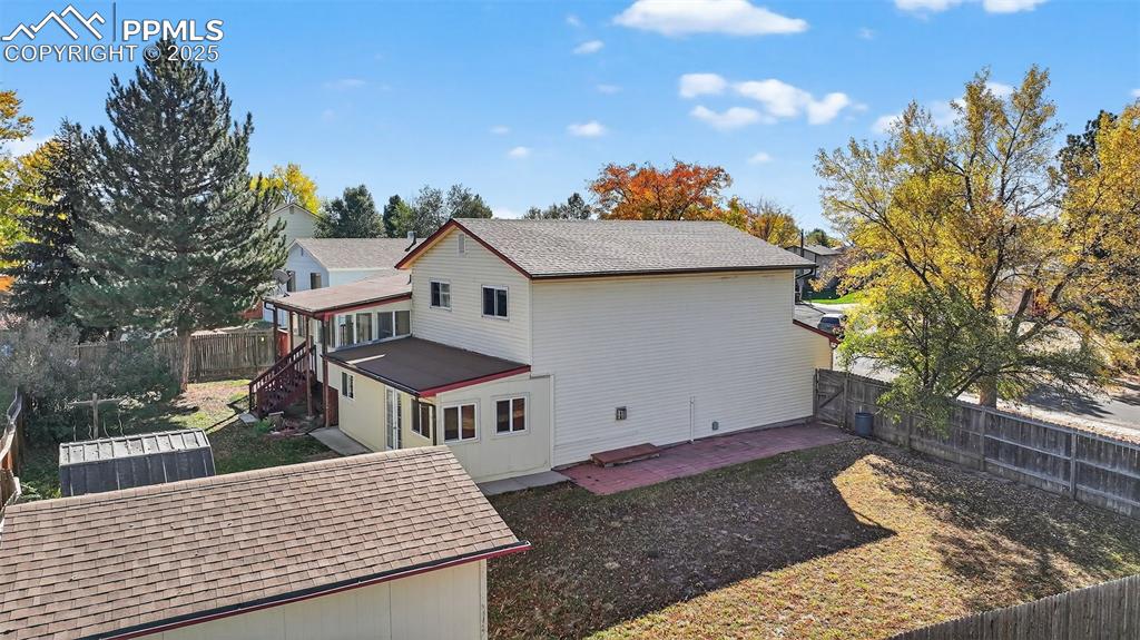 Image 8 of 36: Back of Structure