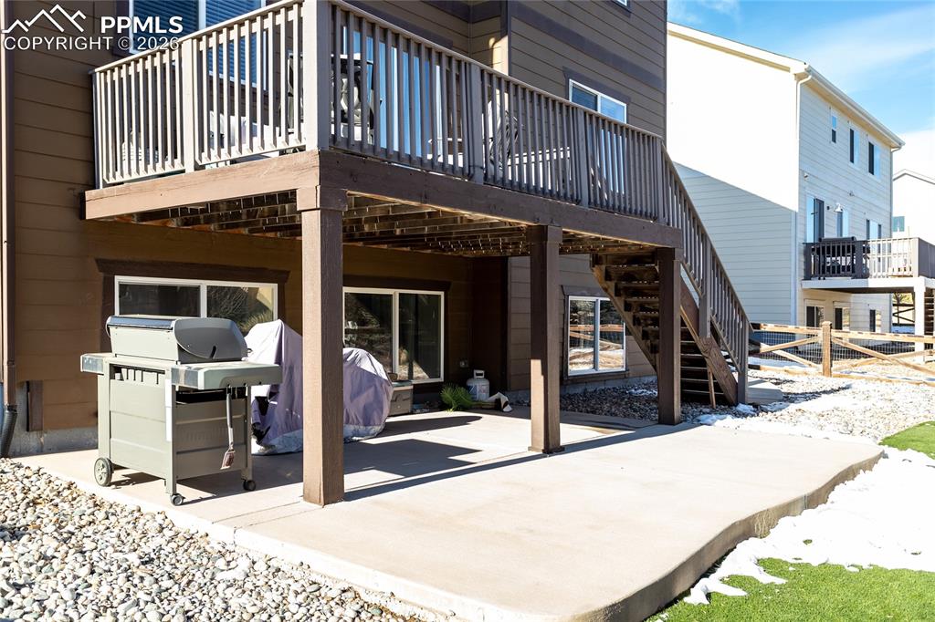 Image 36 of 39: Back of Structure