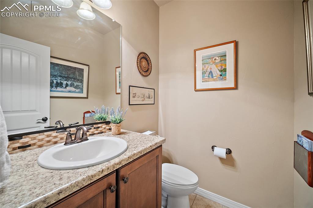 Image 20 of 39: Bathroom