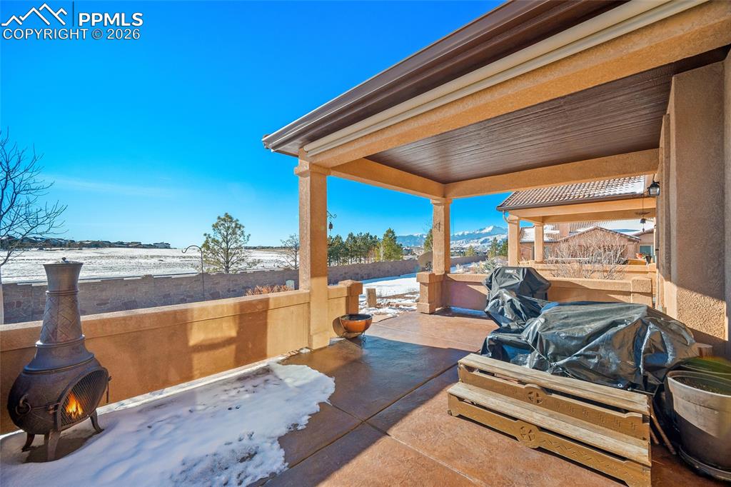 Image 3 of 39: Patio