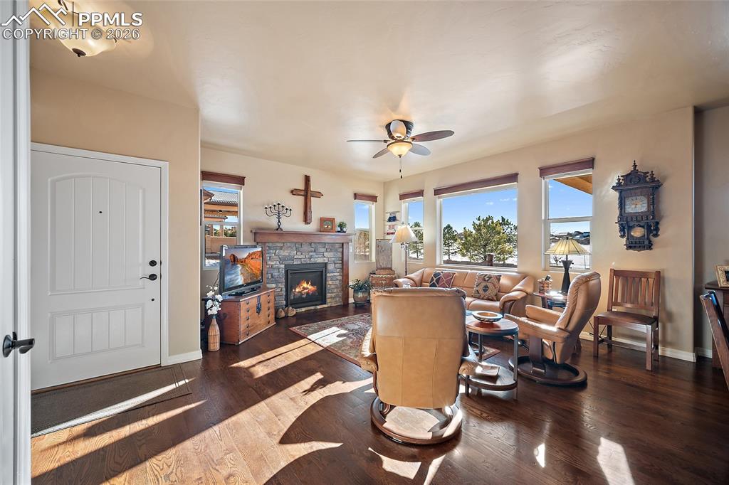 Image 6 of 39: Living Room