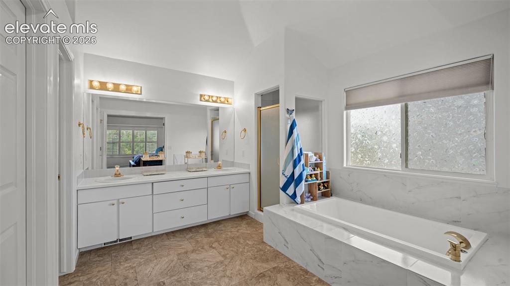 Image 28 of 47: Master Bathroom