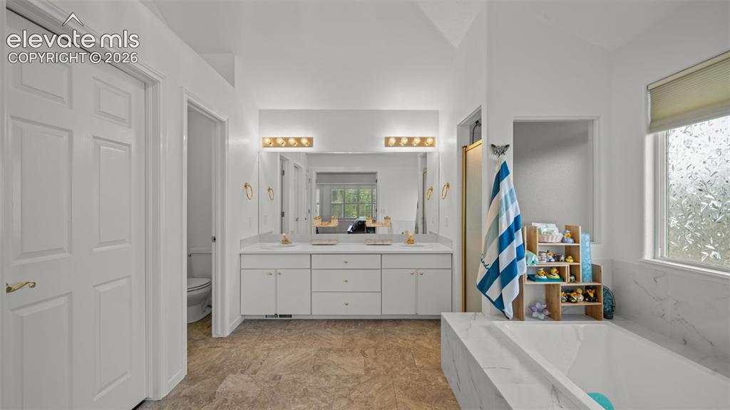 Image 29 of 47: Master Bathroom