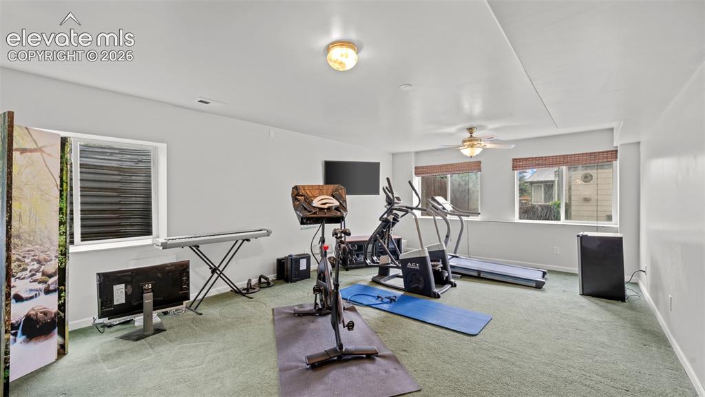 Image 32 of 47: Exercise Room