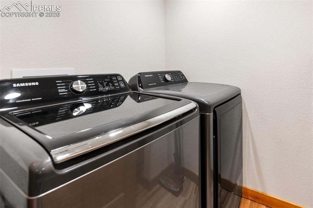 Image 49 of 50: Laundry