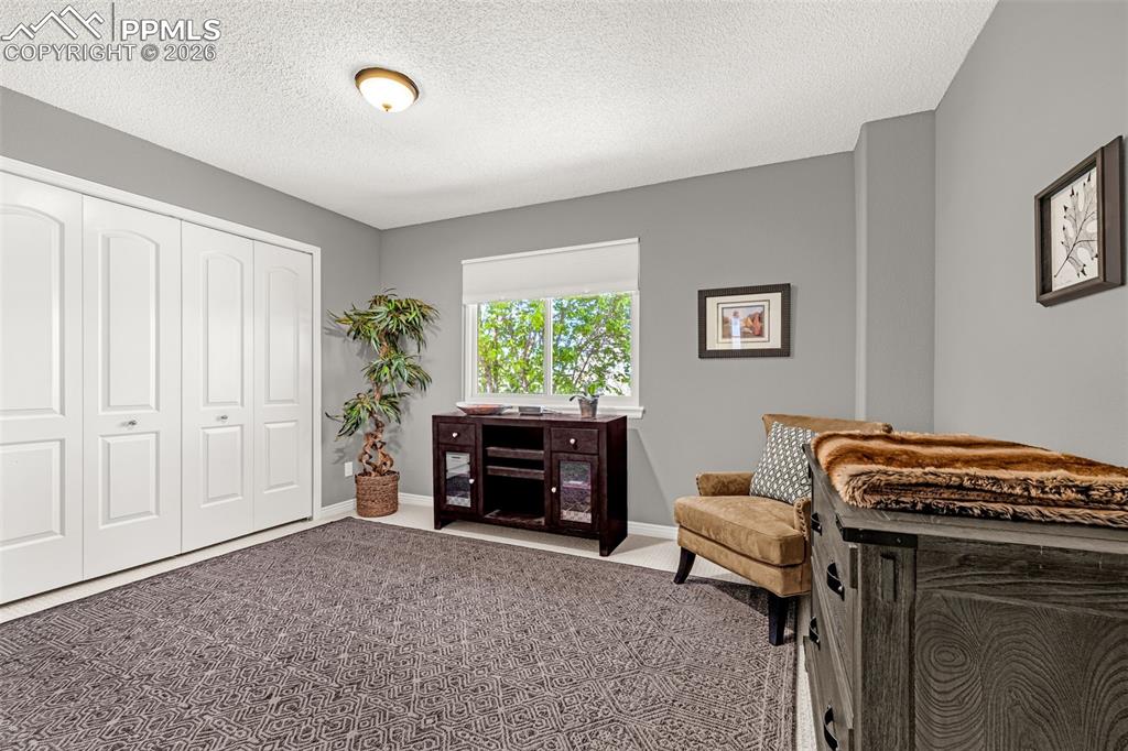 Image 21 of 46: Bedroom