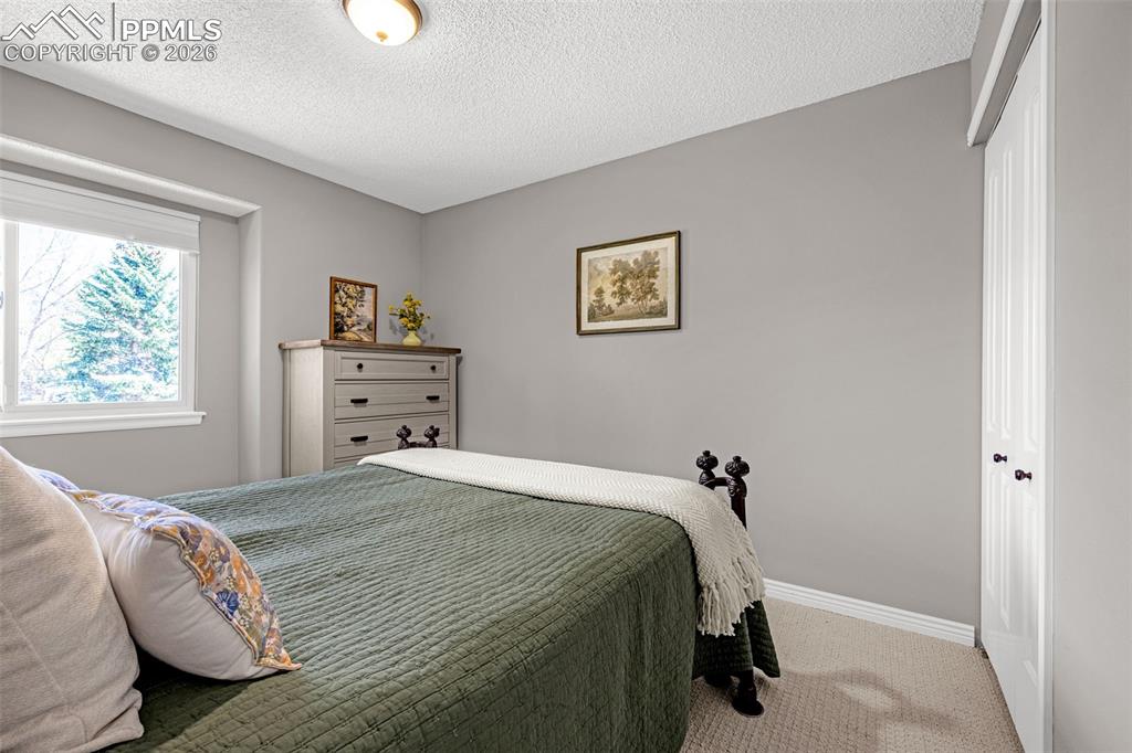 Image 26 of 46: Bedroom