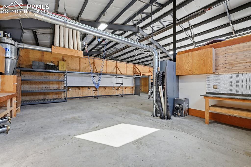 Image 15 of 34: Rear 1/2 Building