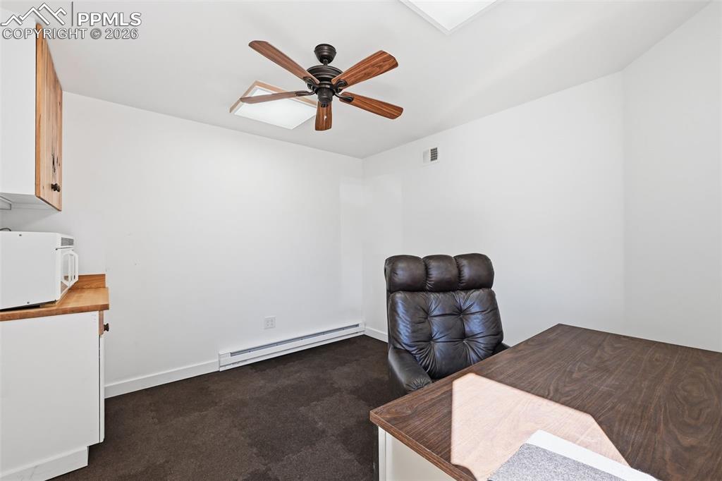 Image 20 of 34: Office