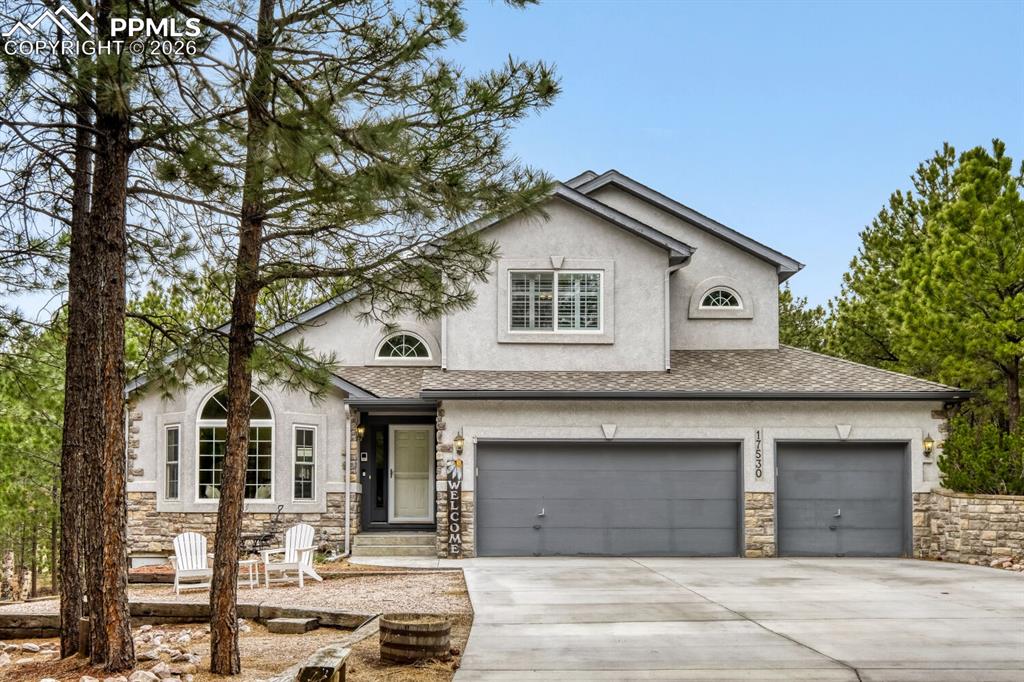 Image 2 of 32: Front of Structure