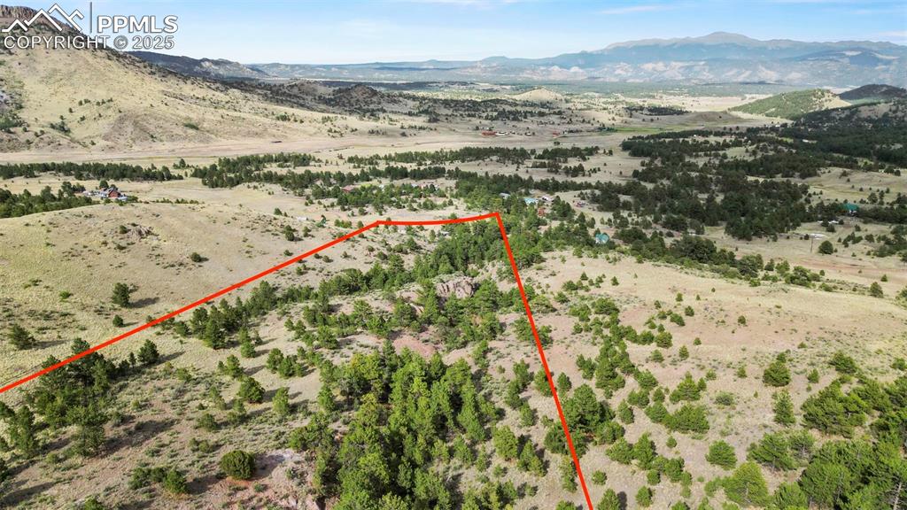 Image 36 of 41: Property Lines are approximate and not a survey