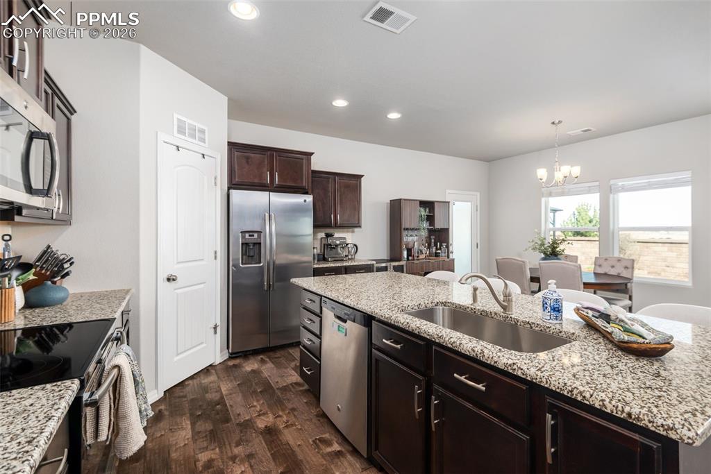 Image 5 of 38: Kitchen