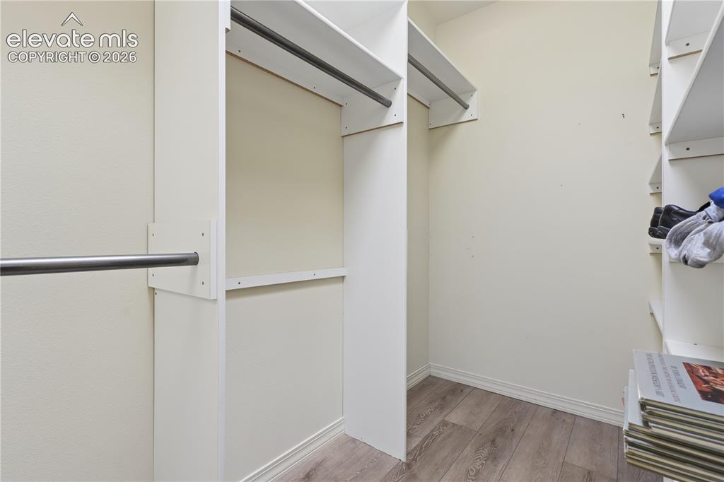 Image 16 of 29: Closet