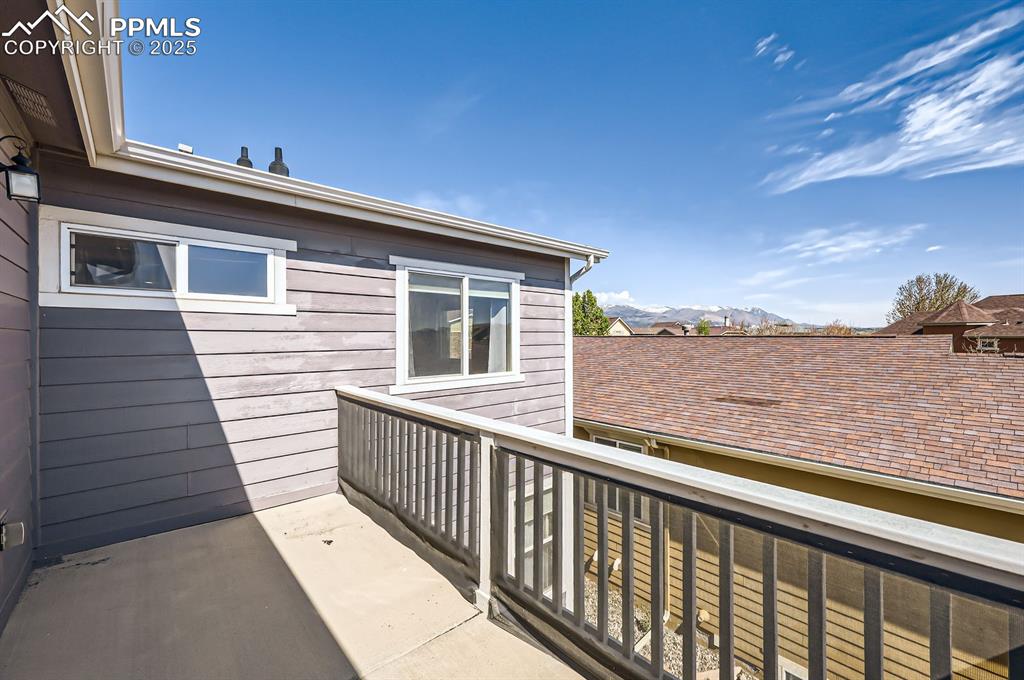 Image 26 of 34: Balcony with a mountain view