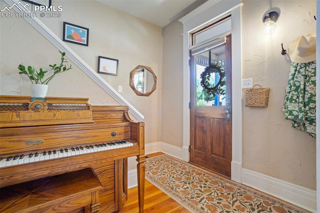 Image 5 of 37: Traditional Victorian Entry/Foyer