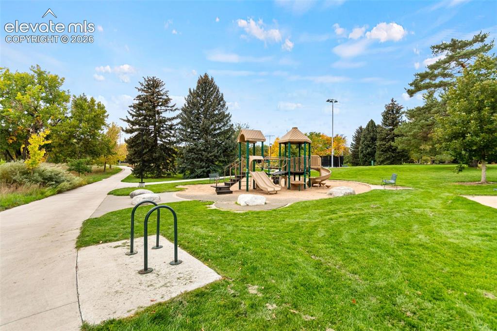 Image 48 of 49: Playground