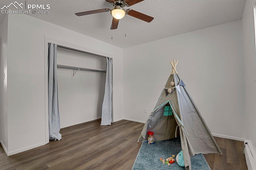 Image 9 of 32: Game Room