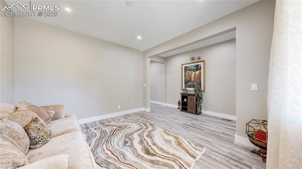 Image 6 of 48: Sitting Room