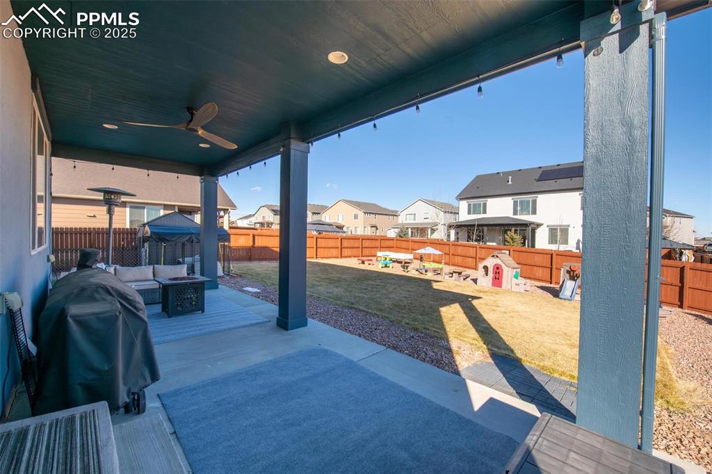 Image 36 of 50: Patio