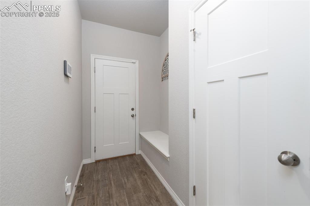 Image 5 of 50: Mud Room