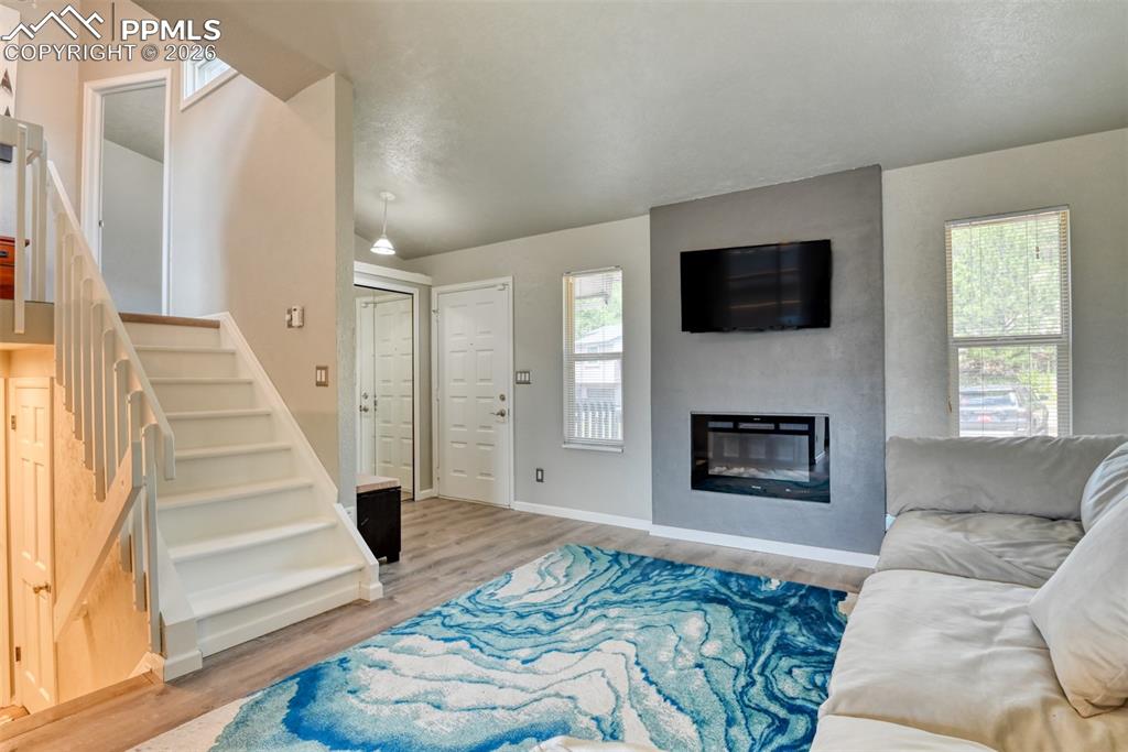 Image 5 of 28: Living Room