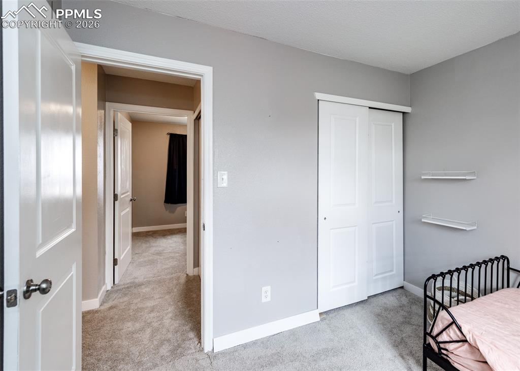 Image 18 of 31: Bedroom