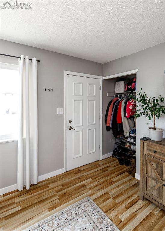 Image 2 of 31: Entry