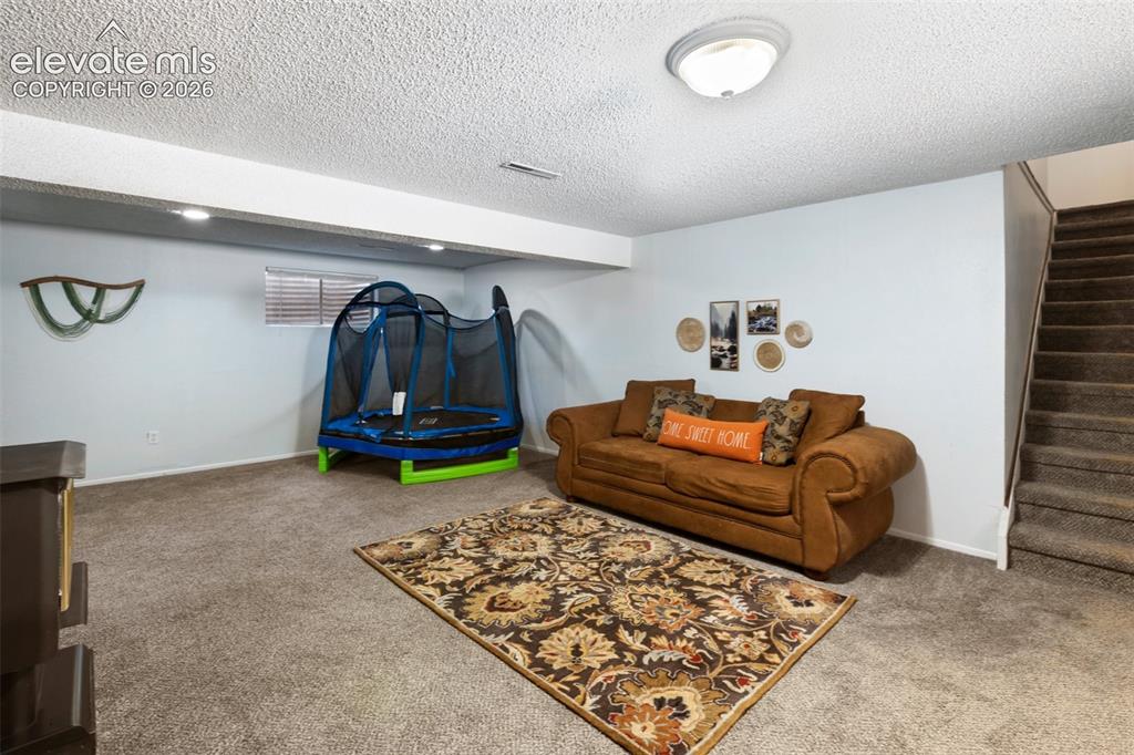 Image 23 of 42: Family Room